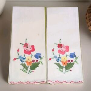 Vintage NOS 1960s Colorful Floral Applique Kitchen Hand Towel Guest Bath Decor